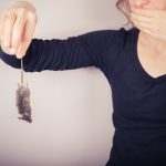 Comment se débarrasser naturellement des bosses grasses blanches autour des yeux